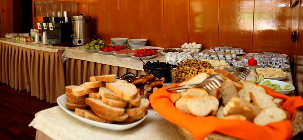 蕾兹万酒店 Çeşme 外观 照片